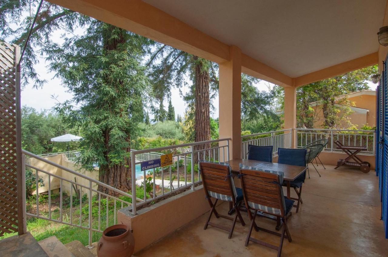 Villa Serena Nisaki  Esterno foto